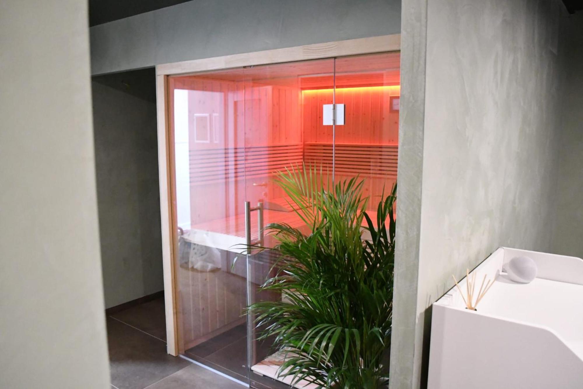 Villa "Pied-A-Terre" Residence & Spa อูมัค ภายนอก รูปภาพ